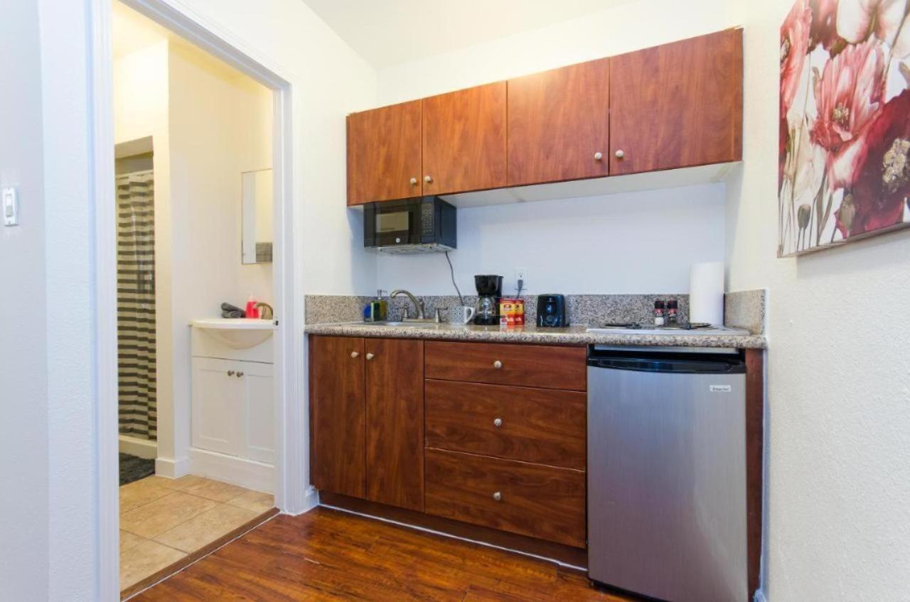 Snug Studio Apartment In The Heart Of Hollywood Los Angeles Exterior photo